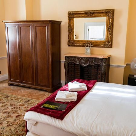 St Giles House Hotel NWI Kültér fotó